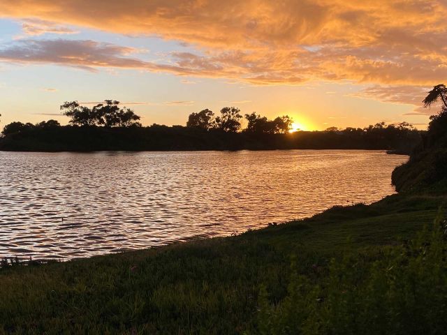 Lagoon sunset. Credit: Carla Ladd